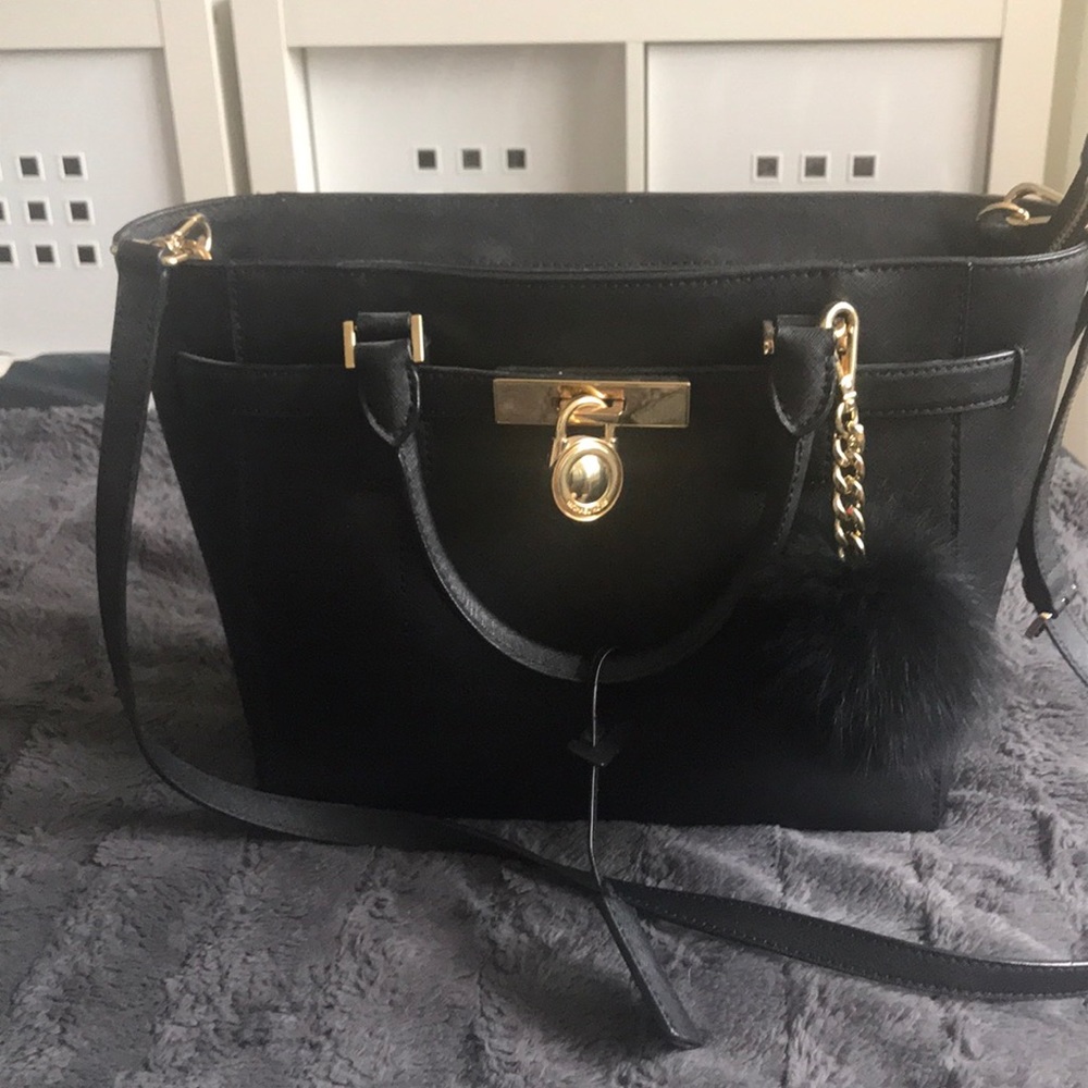 “SOLD”Michael kors tote bag WITH card holder
